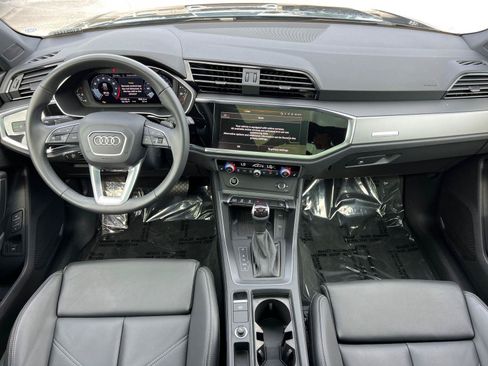 Certified 2025 Audi Q3 2.0T Premium w/ Convenience Package AWD/4WD image 23