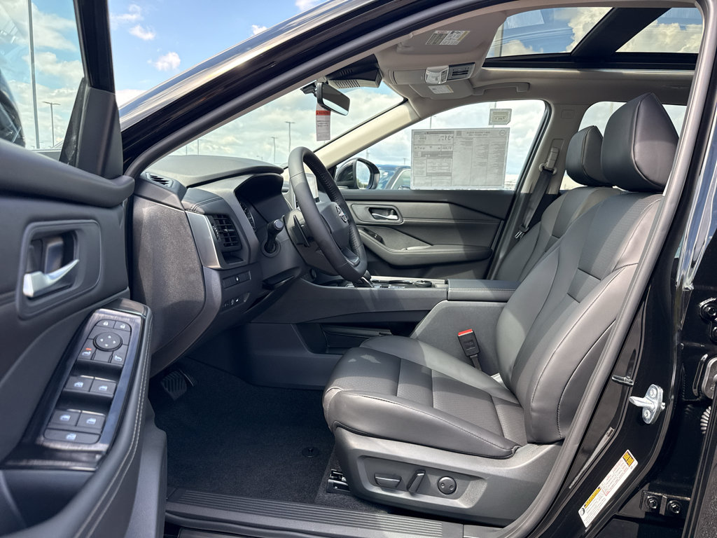 New 2026 Nissan Rogue Dark Armor AWD/4WD image 11