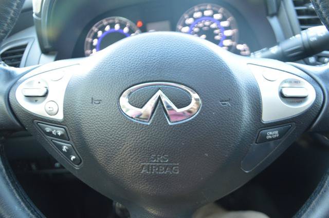 Used 2015 INFINITI QX70 AWD w/ Premium Package image 12