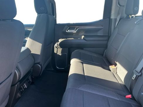 Used 2025 Chevrolet Silverado 1500 LT AWD/4WD image 21