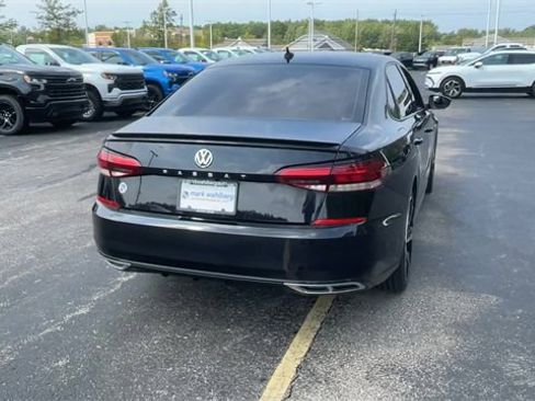 Used 2020 Volkswagen Passat 2.0T R-Line image 7