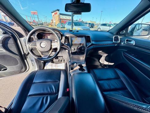 Used 2015 Jeep Grand Cherokee Limited image 28