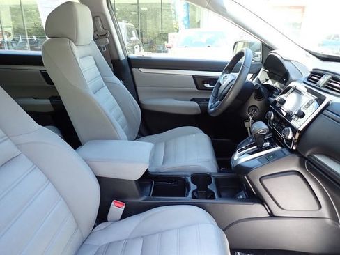 Used 2019 Honda CR-V LX image 3