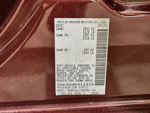 Used 2024 Nissan Altima 2.5 SV w/ SV Premium Package FWD image 31