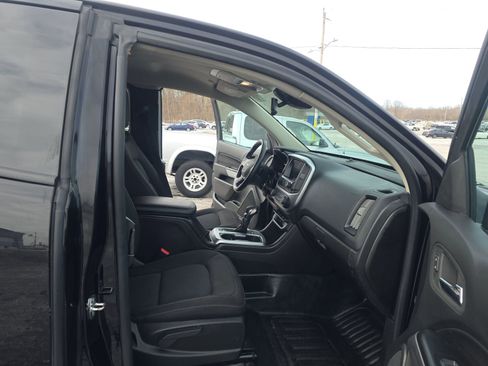 Used 2022 Chevrolet Colorado LT w/ Fleet Safety Package image 16