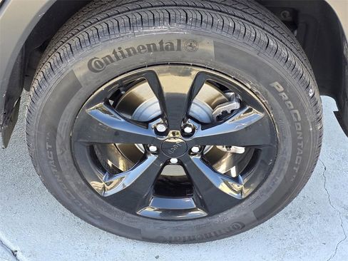 Used 2021 Jeep Cherokee Latitude Plus image 36