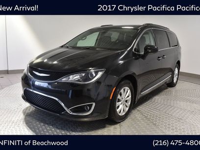 Used 2017 Chrysler Pacifica Touring-L
