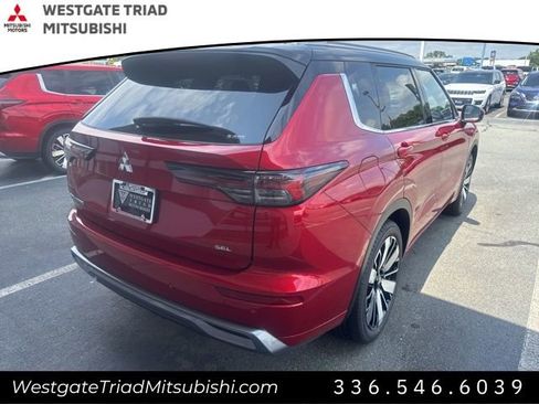 New 2025 Mitsubishi Outlander SEL image 10