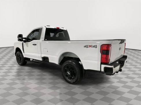 Used 2025 Ford F250 XL w/ STX Appearance Package image 8