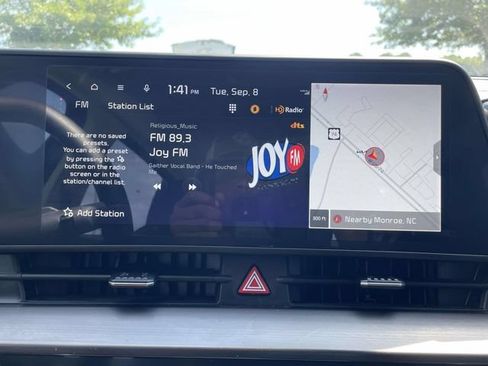 Certified 2024 Kia Sportage EX FWD image 24