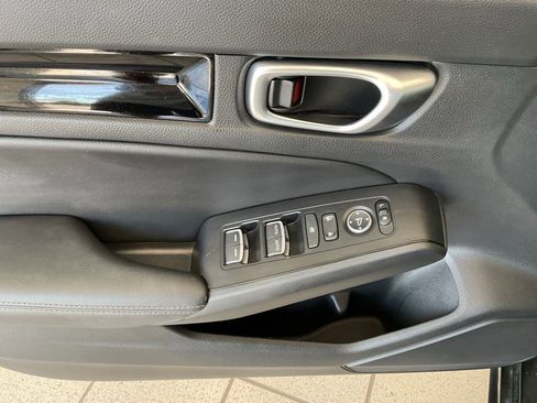 Used 2024 Honda Civic EX-L image 11