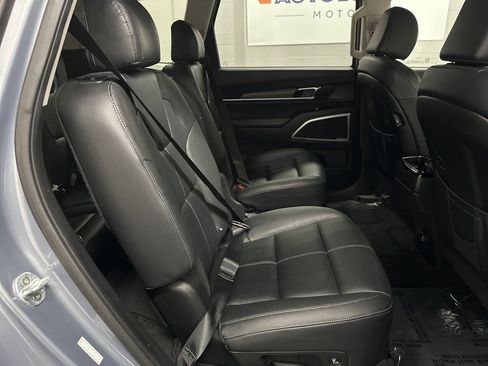 Used 2022 Kia Telluride EX w/ EX Premium Package image 35