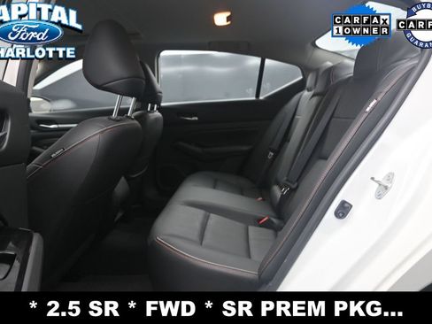 Used 2023 Nissan Altima 2.5 SR w/ SR Premium Package FWD image 11
