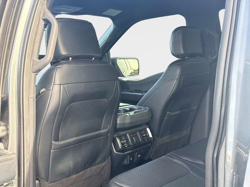 Used 2022 Ford F150 Lariat w/ Equipment Group 502A High image 17