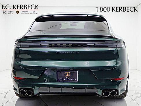 Used 2025 Porsche Cayenne GTS AWD/4WD image 8