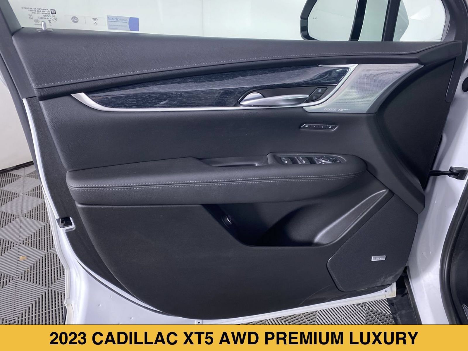 Certified 2023 Cadillac XT5 Premium Luxury w/ Technology Package AWD/4WD image 13
