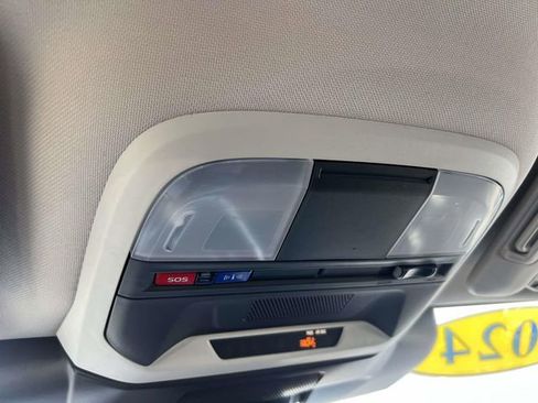 Used 2024 Subaru Crosstrek 2.0i Premium image 29