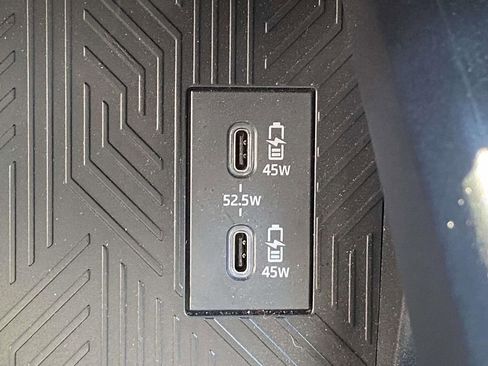 Used 2025 Toyota Tacoma SR5 image 26