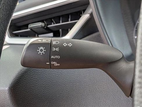 Used 2024 Toyota Corolla LE FWD image 11