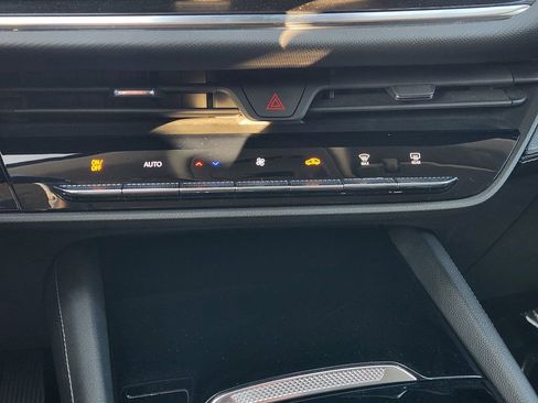 Used 2024 Buick Envision Preferred image 20