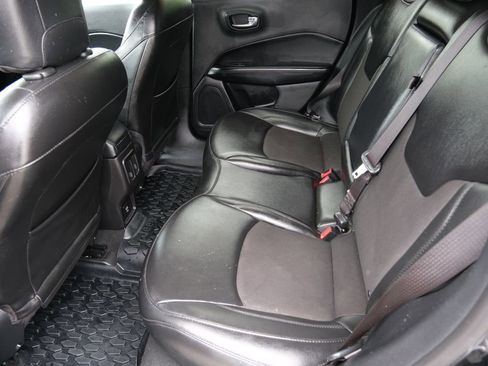 Used 2020 Jeep Compass Latitude AWD/4WD image 26