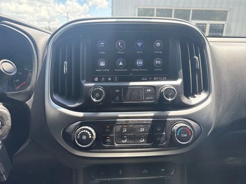 Used 2022 Chevrolet Colorado LT RWD image 16
