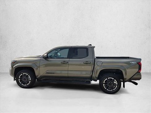 Used 2025 Toyota Tacoma TRD Sport RWD image 9