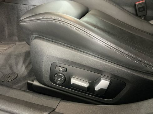 Used 2023 BMW M3 Competition w/ M Carbon Exterior Package image 21