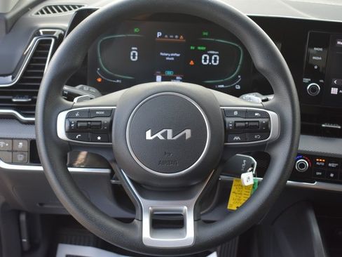 Used 2023 Kia Sportage LX AWD/4WD image 18