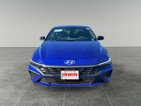 New 2025 Hyundai Elantra Sport image 8