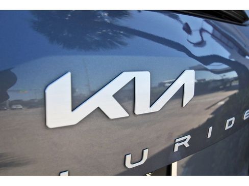 Used 2025 Kia Telluride S image 27