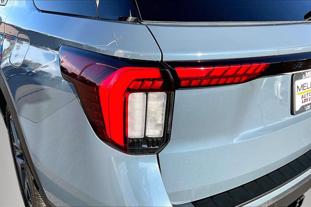 Used 2025 Ford Explorer ST-Line w/ Premium Package RWD image 22