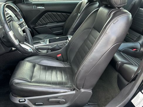 Used 2014 Ford Mustang Premium w/ Comfort Package image 11