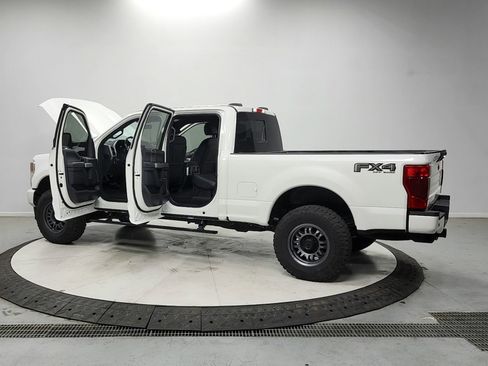 Used 2022 Ford F250 Lariat w/ Lariat Ultimate Package image 13