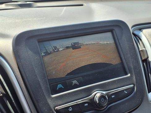 Used 2017 Chevrolet Malibu LS image 9