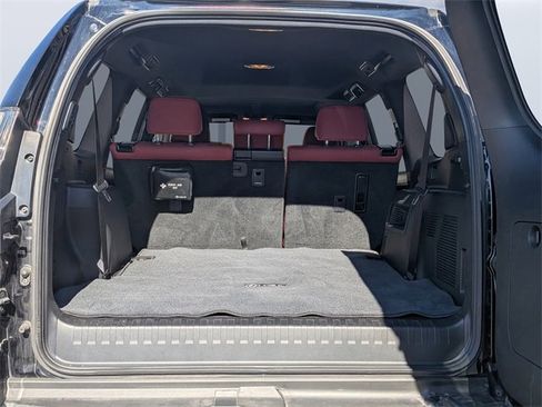 Used 2022 Lexus GX 460 Premium w/ Premium Plus Package image 13