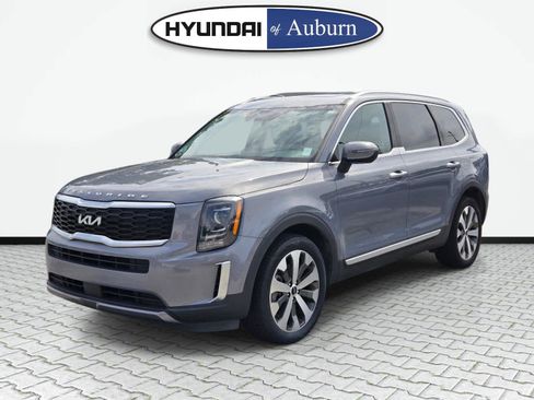Used 2022 Kia Telluride S FWD image 11