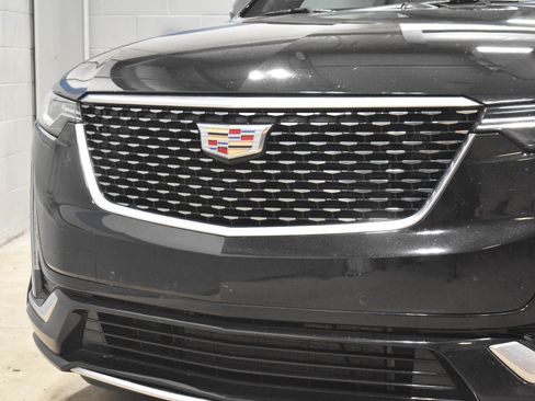 Certified 2024 Cadillac XT6 Premium Luxury FWD image 33
