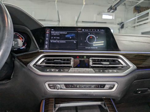 Used 2021 BMW X5 xDrive40i w/ M Sport Package AWD/4WD image 33