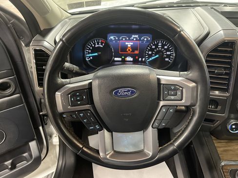 Used 2021 Ford Expedition Platinum image 19