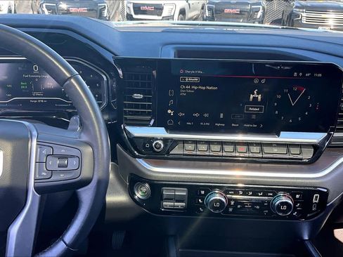 Certified 2022 GMC Sierra 1500 SLT image 7