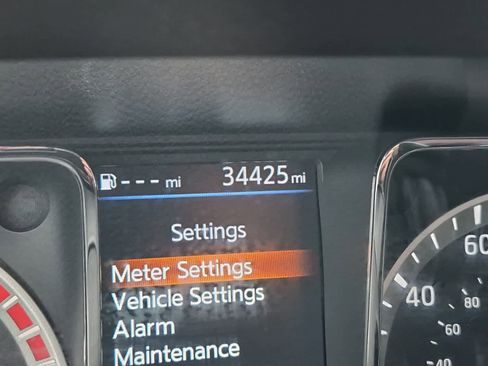 Used 2019 Nissan Titan S image 13