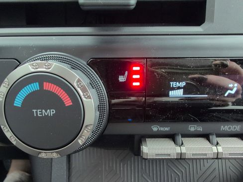 New 2025 Toyota Tacoma SR5 image 27