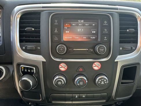 Used 2022 RAM 1500 Classic SLT image 29