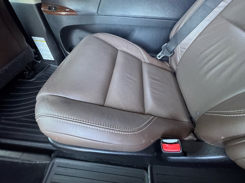 Used 2017 Toyota Sienna Limited Premium image 41