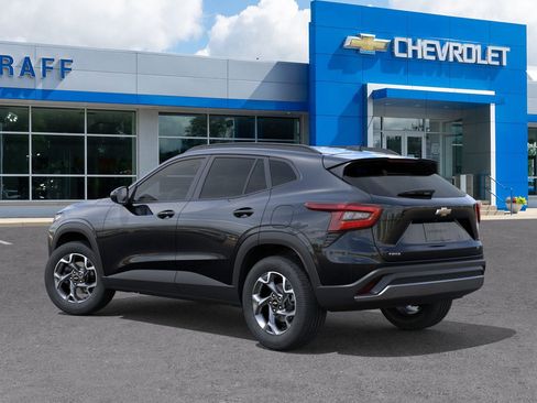 New 2026 Chevrolet Trax LT w/ Driver Confidence Package image 3