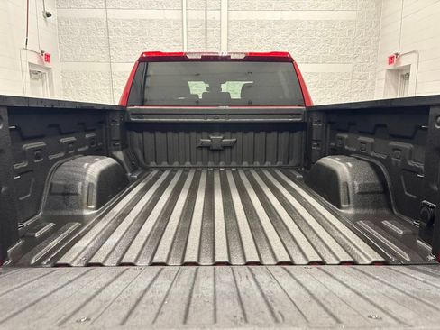 Used 2024 Chevrolet Silverado 1500 RST AWD/4WD image 6