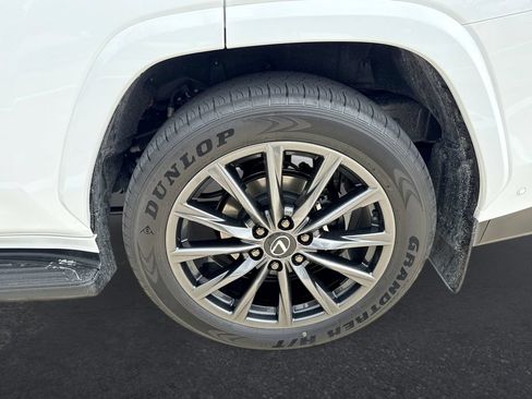 Used 2025 Lexus LX 700h F Sport AWD/4WD image 31