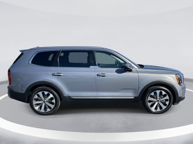 Used 2022 Kia Telluride S FWD image 3