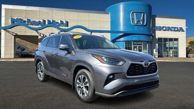 Used 2022 Toyota Highlander XLE AWD/4WD 360° Tour